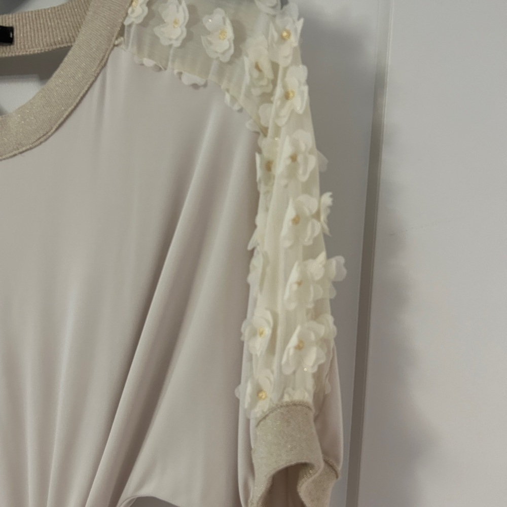 Elegant 3D Flower Cream Dress with Belt